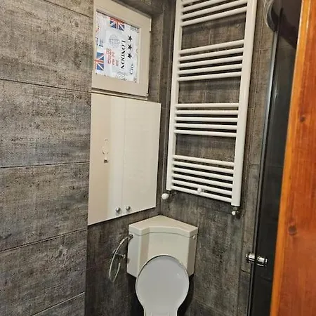 Apartment In The Heart Of *
